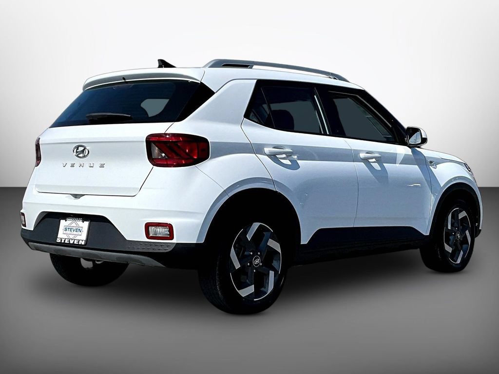 Certified 2022 Hyundai Venue SEL w/ Cargo Package FWD image 6