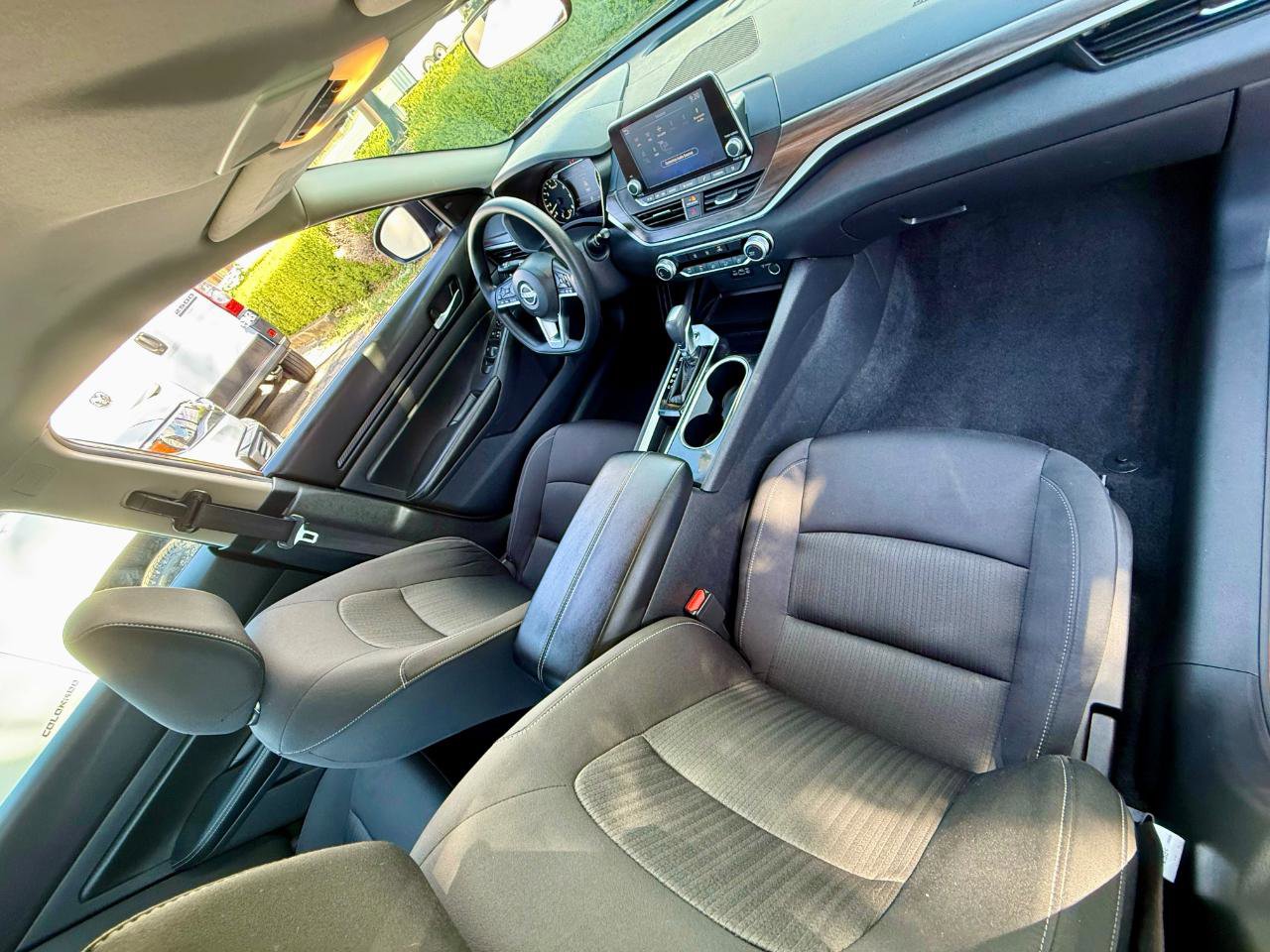 Used 2024 Nissan Altima 2.5 SV image 29