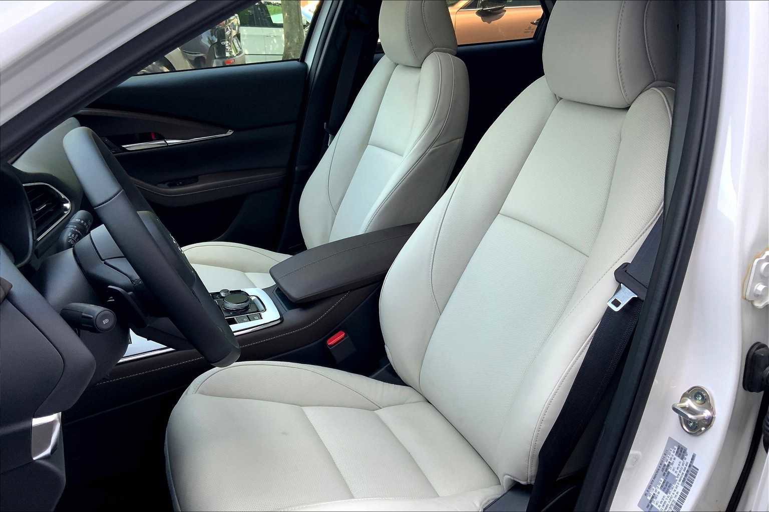 New 2025 MAZDA CX-30 2.5 Turbo w/ Premium Package image 13