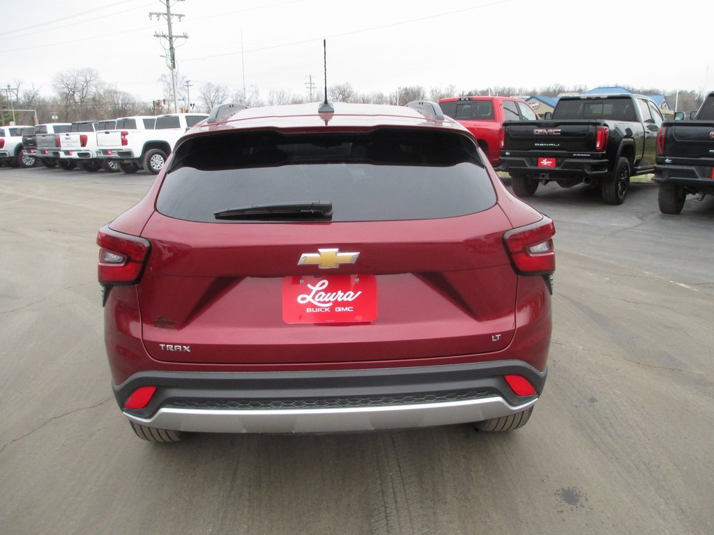 Certified 2025 Chevrolet Trax LT image 6