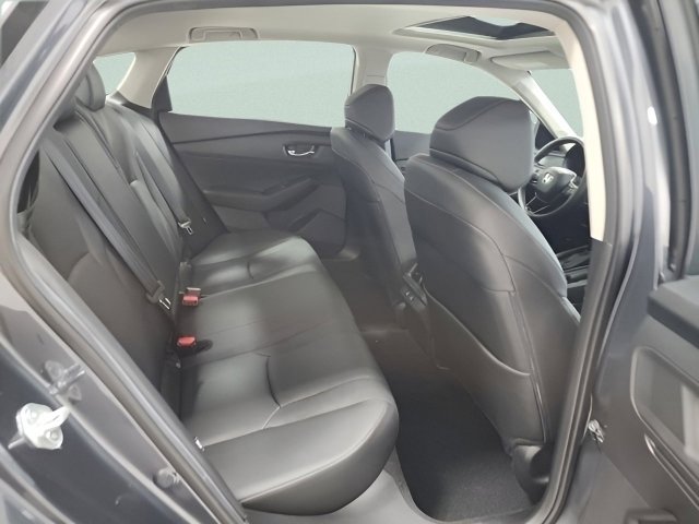 Certified 2025 Honda Accord EX-L image 18