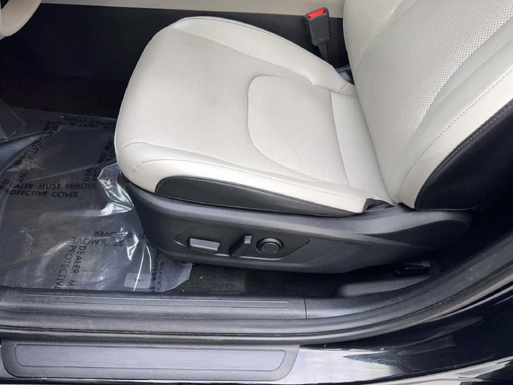 Used 2024 Kia Sportage EX FWD image 27