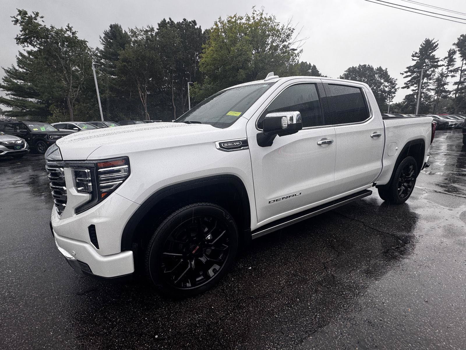Certified 2023 GMC Sierra 1500 Denali w/ Denali Reserve Package AWD/4WD image 4