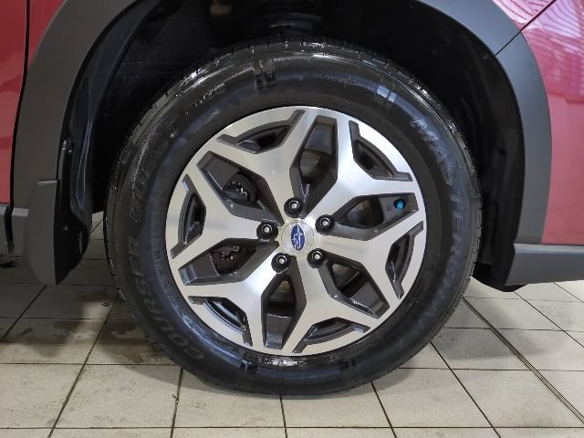 Used 2023 Subaru Forester Premium AWD/4WD image 30