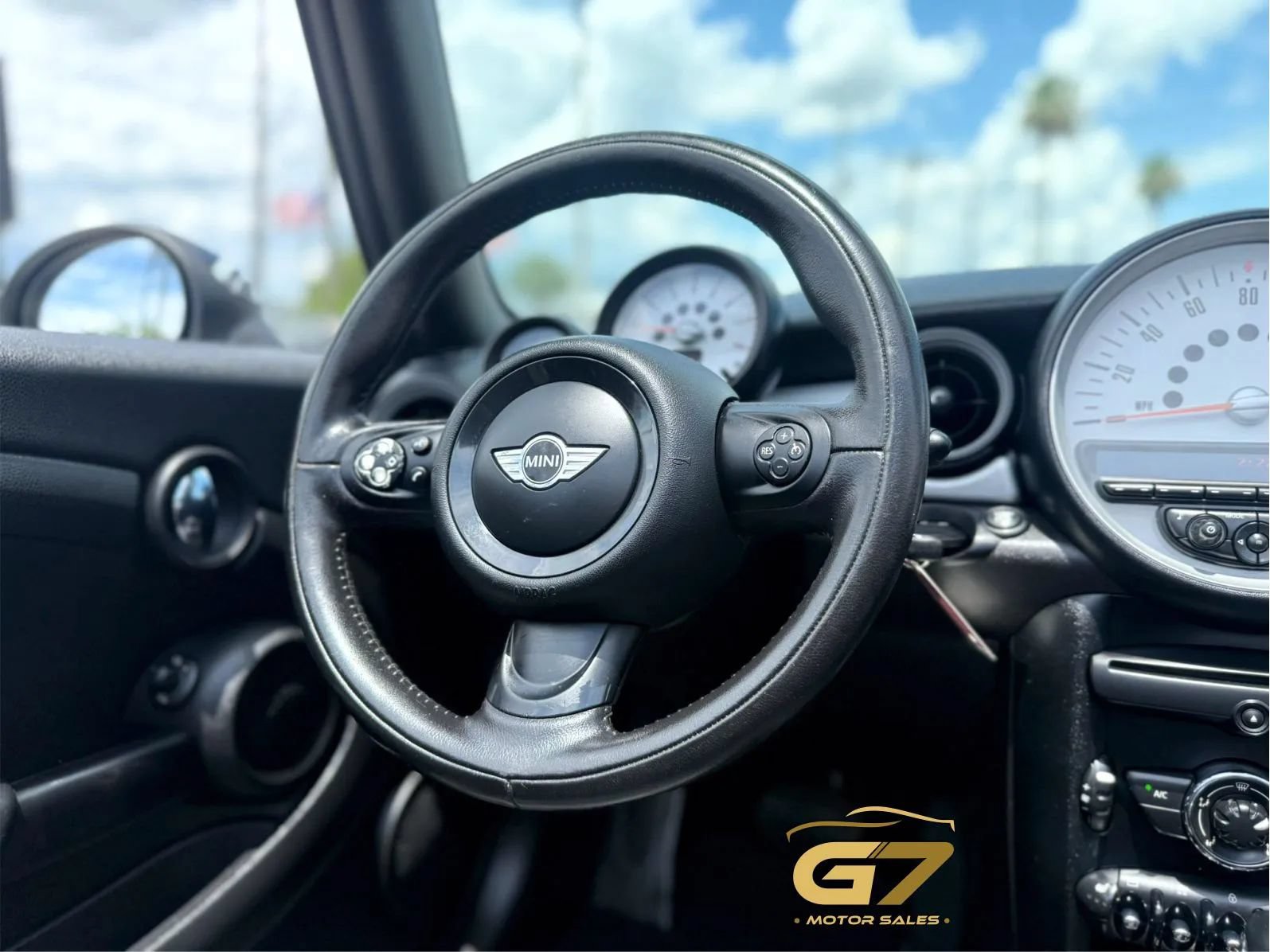Used 2013 MINI Cooper Convertible FWD image 15