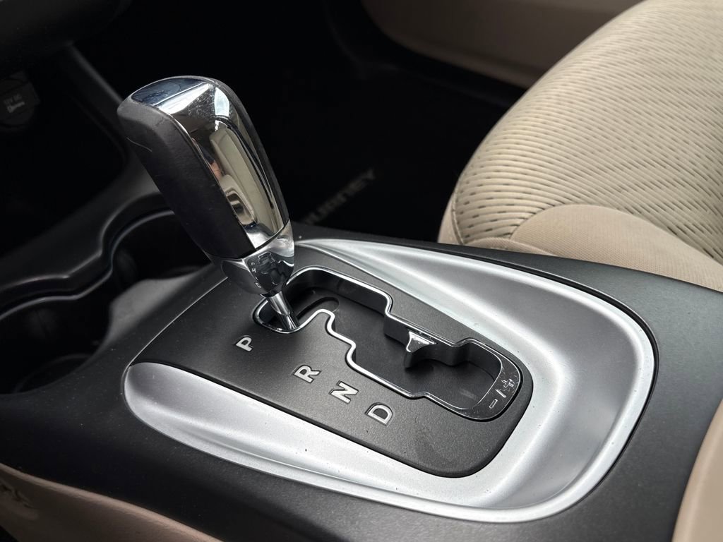 Used 2013 Dodge Journey SXT w/ Flexible Seating Group image 24