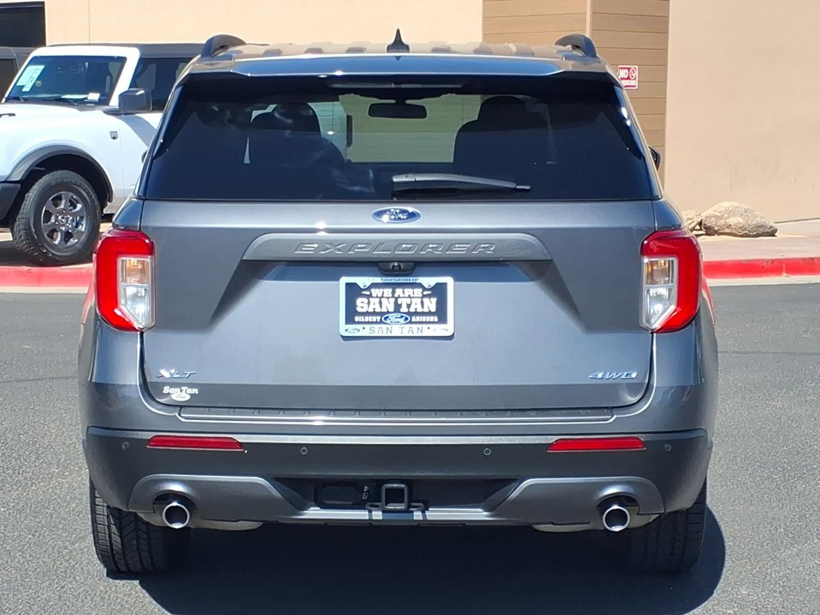 Used 2021 Ford Explorer XLT w/ Equipment Group 202A AWD/4WD image 5