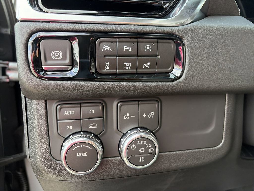 New 2026 GMC Yukon XL Denali AWD/4WD image 24