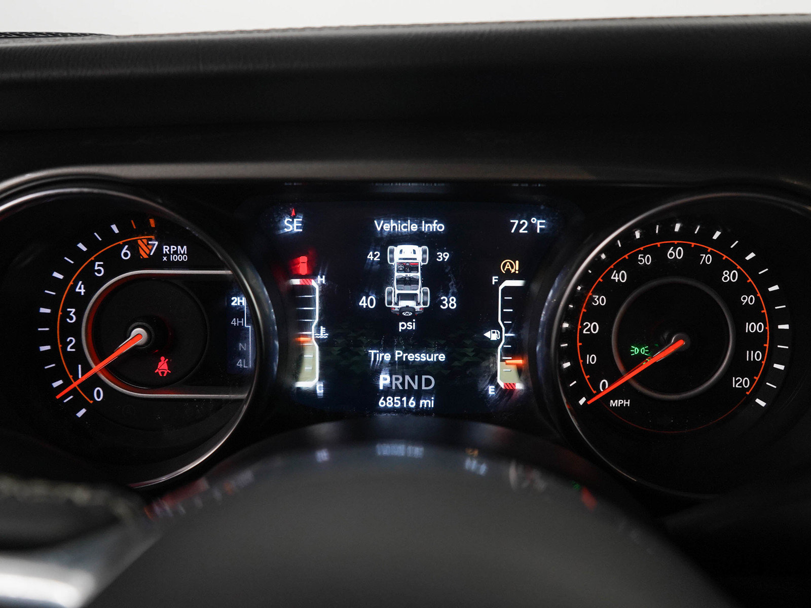 Used 2019 Jeep Wrangler Unlimited Sahara w/ Uconnect 4C Nav & Sound Group AWD/4WD image 25