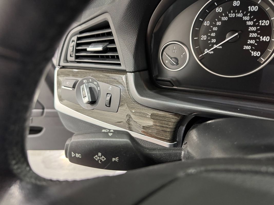 Used 2011 BMW 535i xDrive Sedan image 15