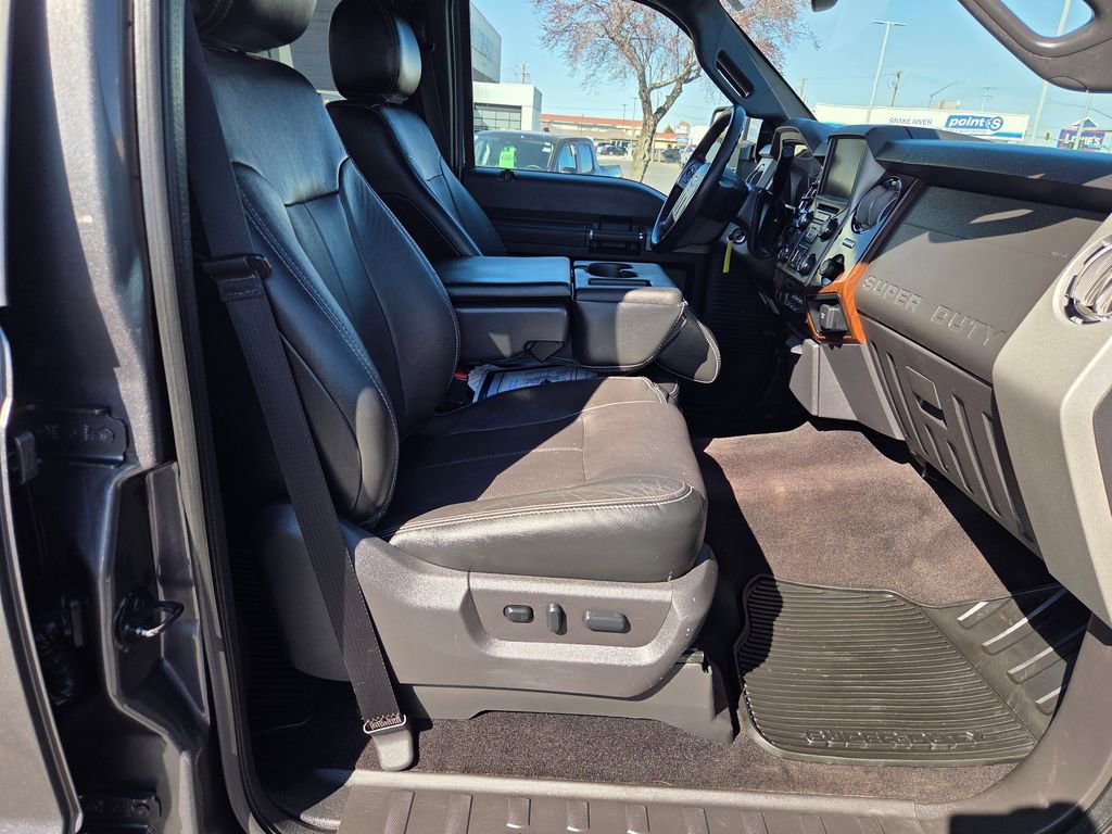 Used 2015 Ford F250 Lariat w/ Lariat Ultimate Package image 22