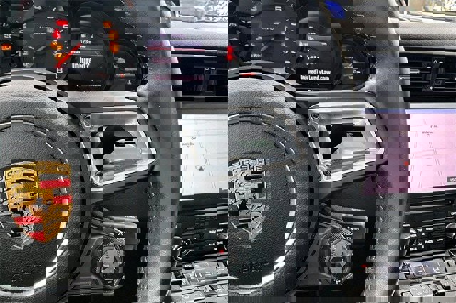 Used 2017 Porsche 911 Carrera 4 image 14