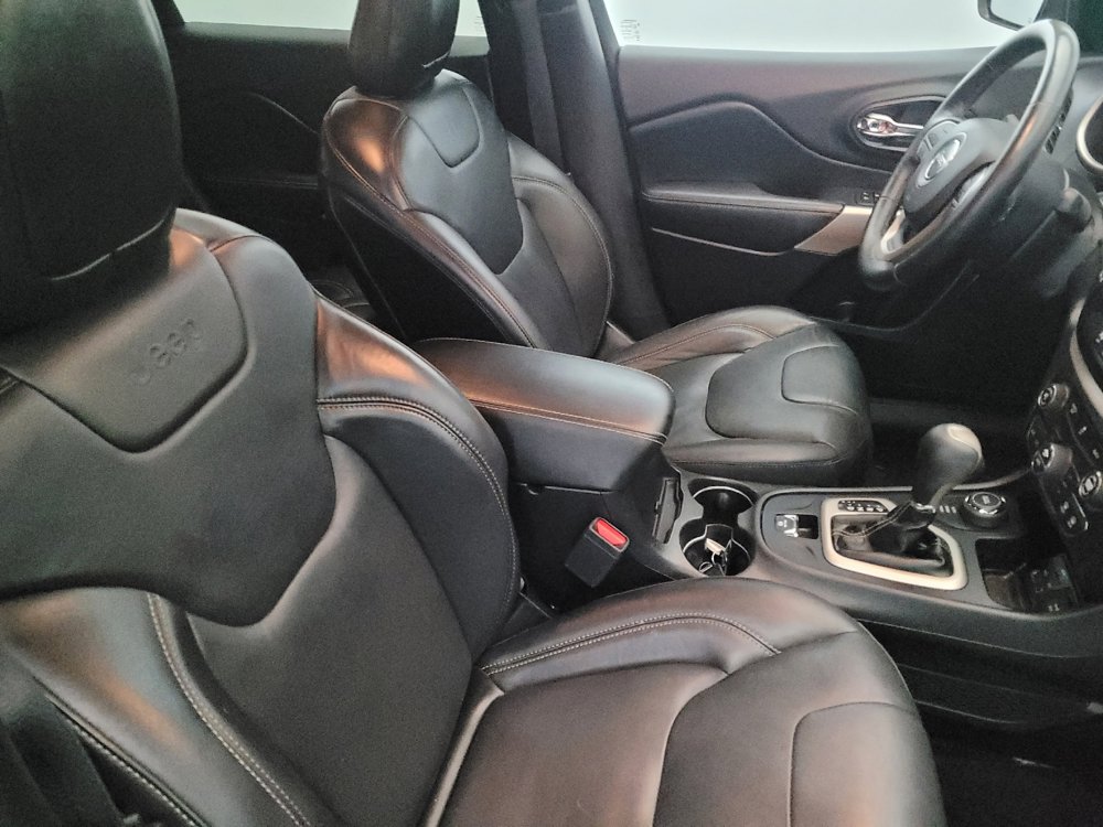Used 2018 Jeep Cherokee Limited image 21