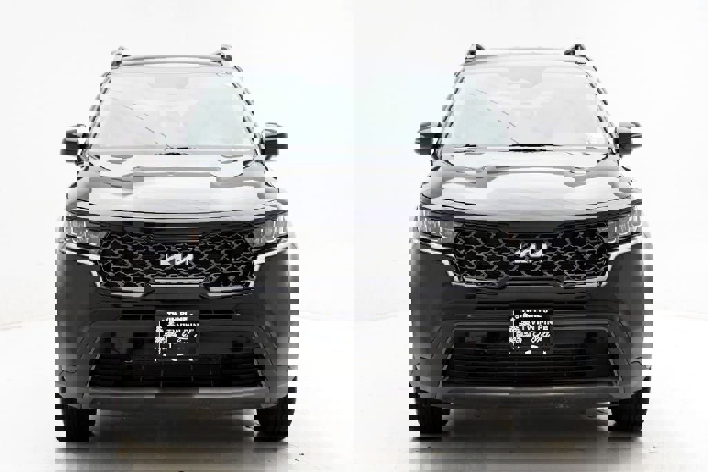 Used 2023 Kia Sorento S image 5