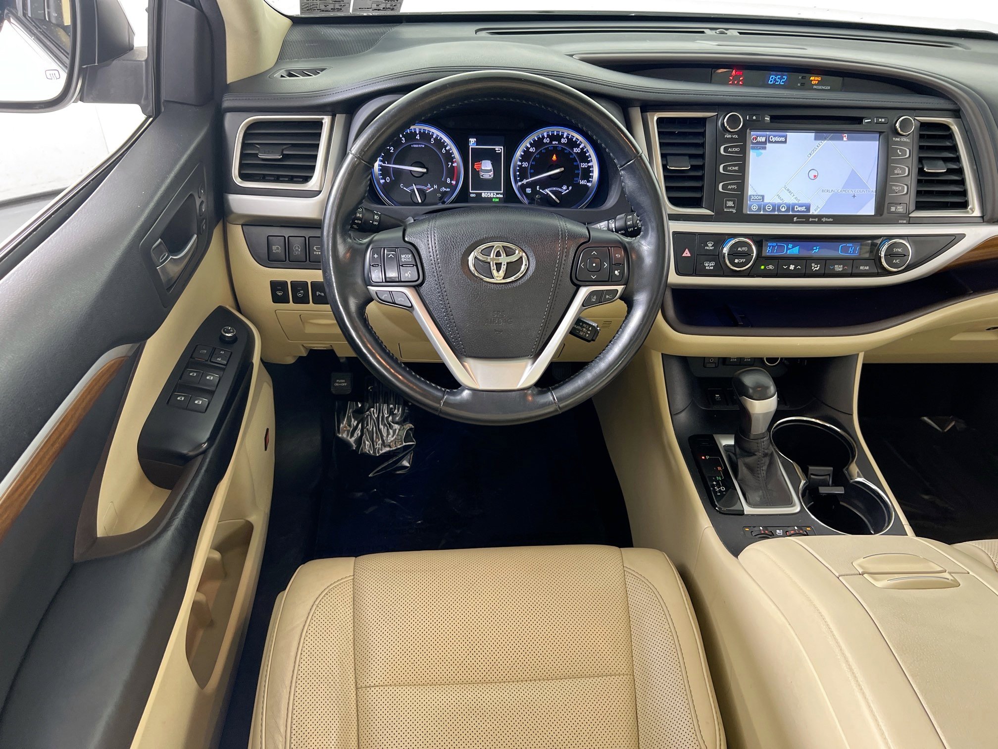 Used 2018 Toyota Highlander Limited Platinum w/ Protection Package #3 image 24