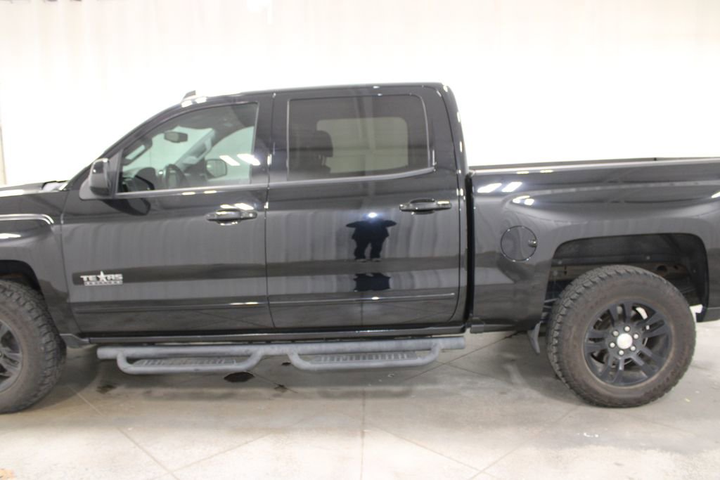 Used 2018 Chevrolet Silverado 1500 LT w/ Texas Edition image 6