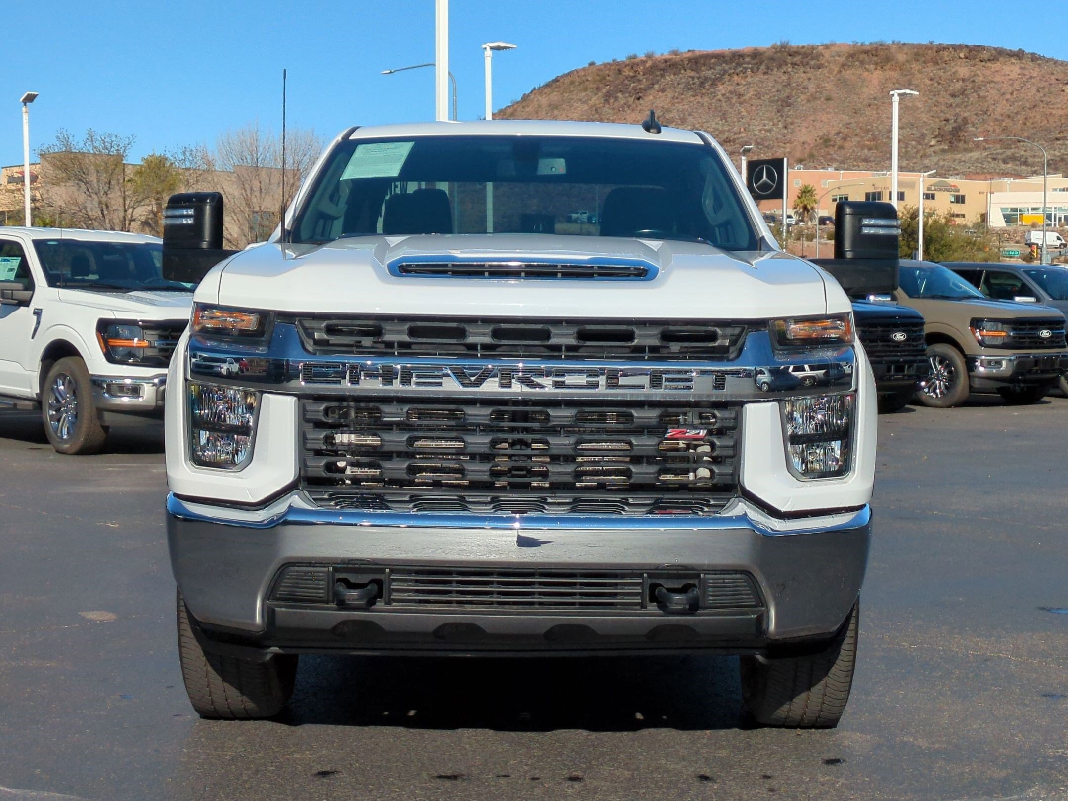 Used 2023 Chevrolet Silverado 2500 LT image 9