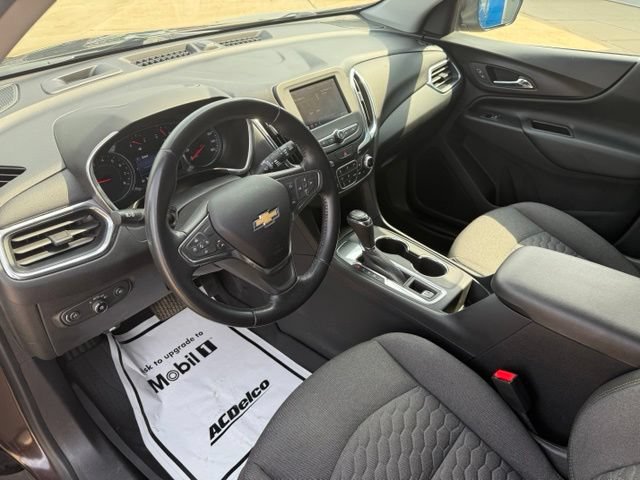 Used 2020 Chevrolet Equinox LT w/ Driver Convenience Package FWD image 18