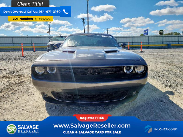 Used 2020 Dodge Challenger SXT w/ Blacktop Package image 7