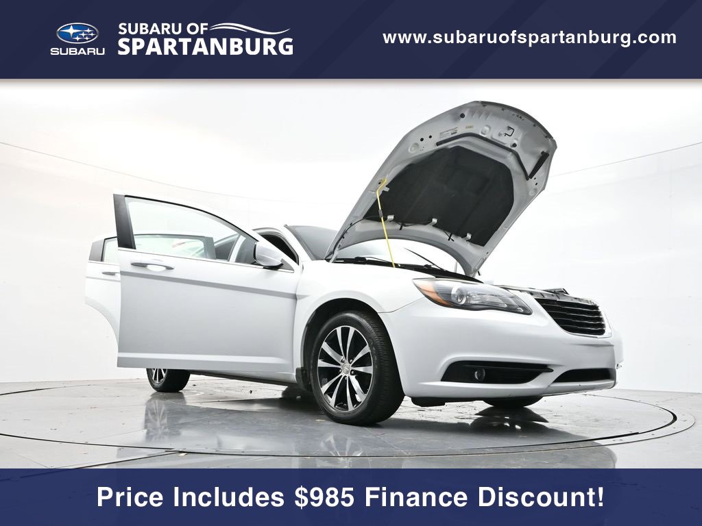 Used 2013 Chrysler 200 Touring w/ S Exterior Appearance Pkg image 32