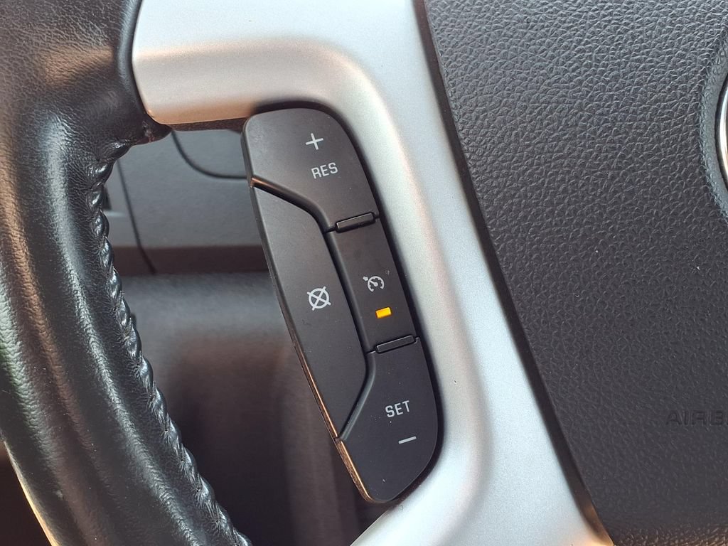 Used 2012 Chevrolet Traverse LT FWD image 19