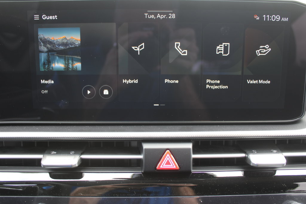 New 2027 Kia Sportage LX FWD image 38