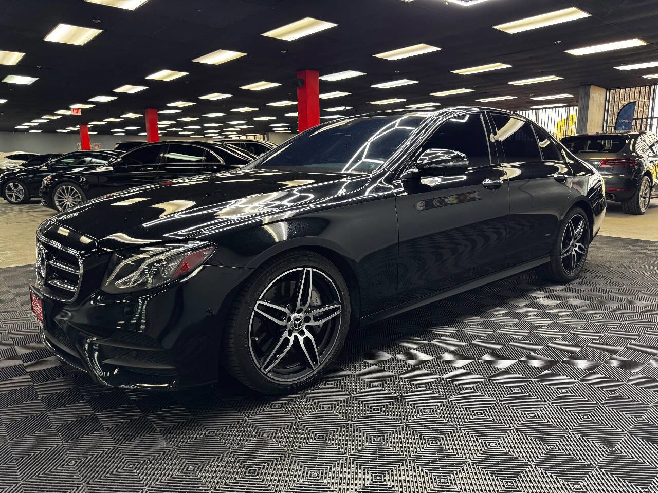 Used 2020 Mercedes-Benz E 350 Sedan image 7