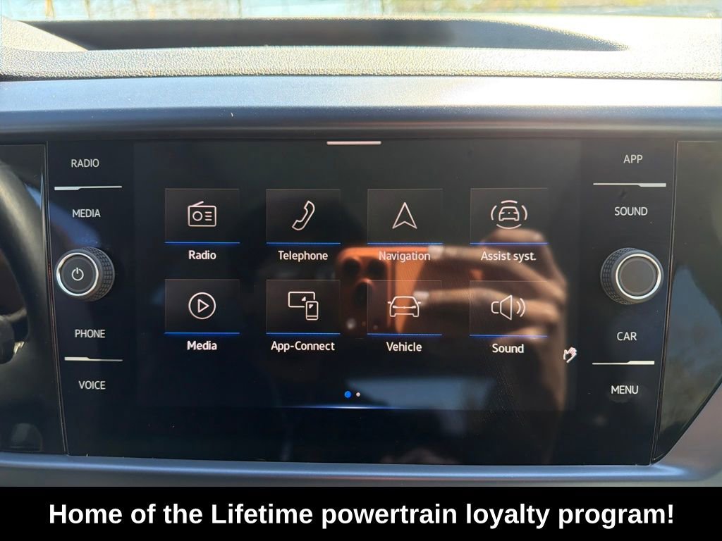 Used 2024 Volkswagen Taos SE image 6