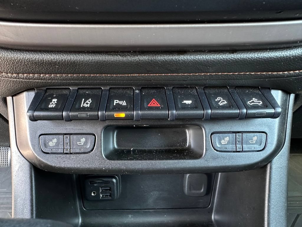 Used 2021 GMC Canyon AT4 w/ Driver Alert Package AWD/4WD image 31