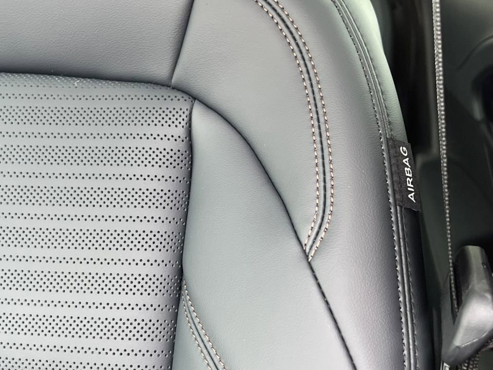 New 2026 Lincoln Nautilus Reserve w/ Jet Appearance Package AWD/4WD image 12