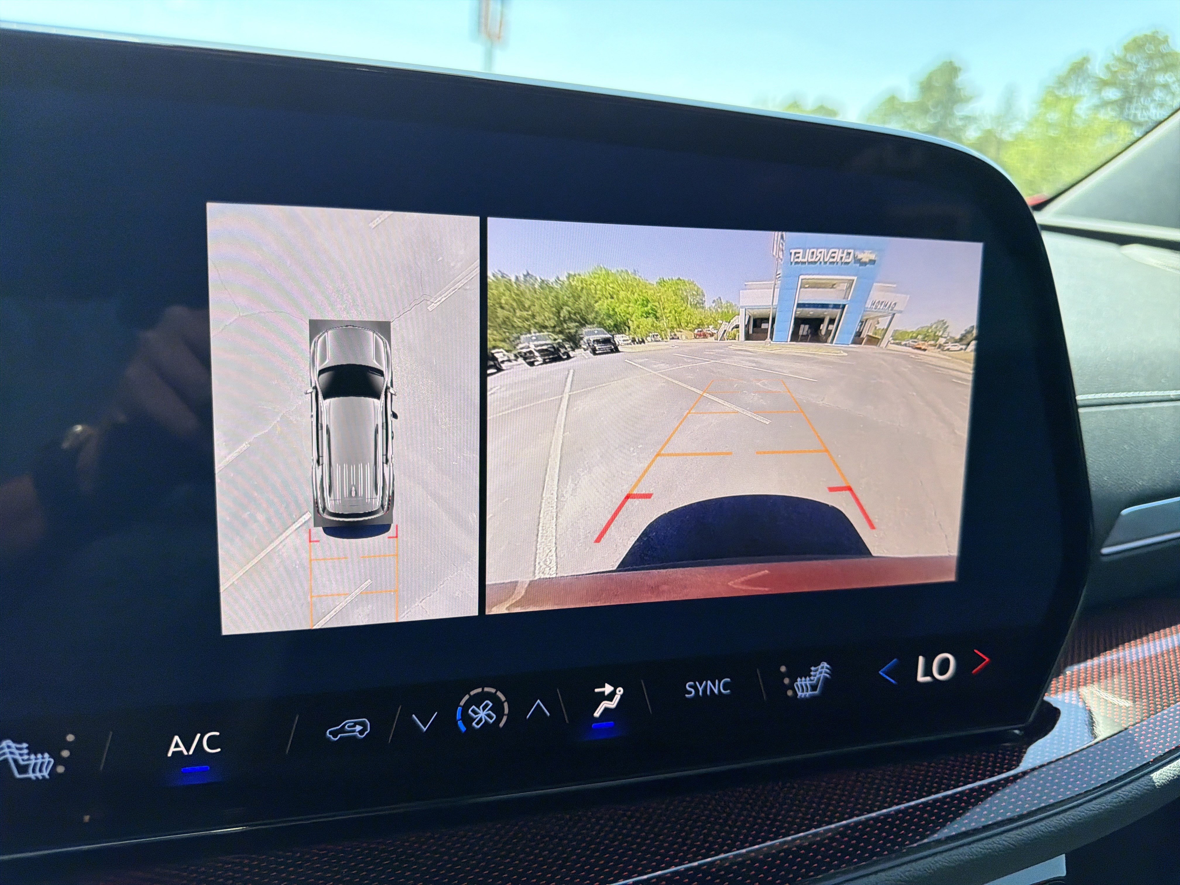 New 2026 Chevrolet Traverse Z71 w/ Enhanced Driving Package image 29