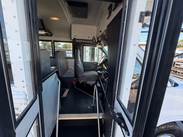 Used 2008 Chevrolet Express 3500 w/ School Bus Package image 13