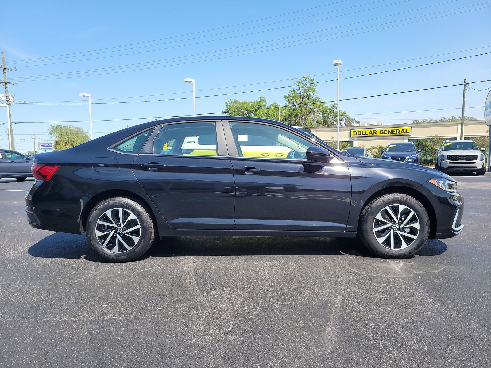 Certified 2025 Volkswagen Jetta S image 5