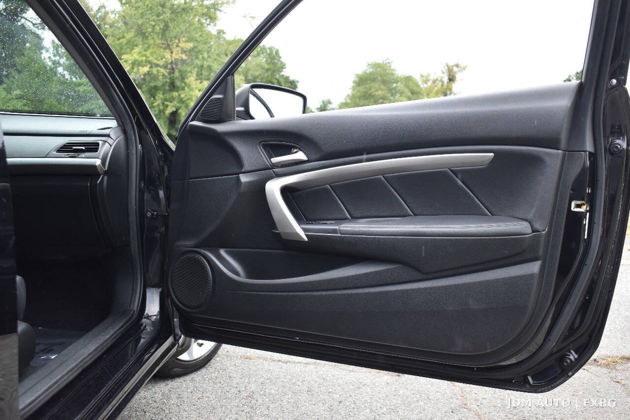 Used 2012 Honda Accord EX-L image 9