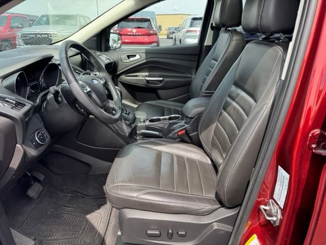 Used 2015 Ford Escape Titanium w/ Equipment Group 301A FWD image 11