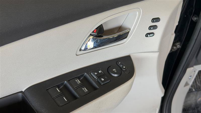 Used 2016 Honda Odyssey Touring image 20