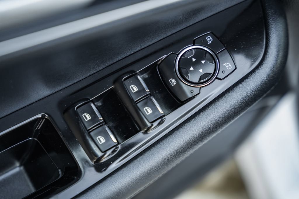 Used 2017 Ford Edge SEL w/ Equipment Group 201A image 34