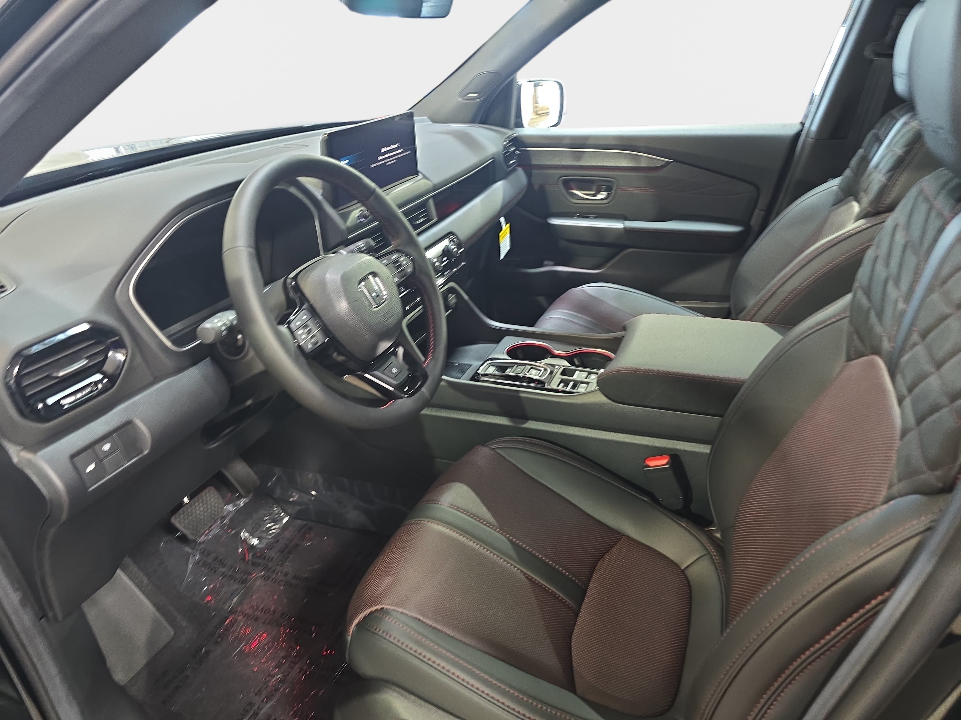 New 2026 Honda Pilot Black Edition image 13