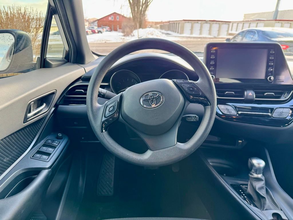 Used 2019 Toyota C-HR LE image 15
