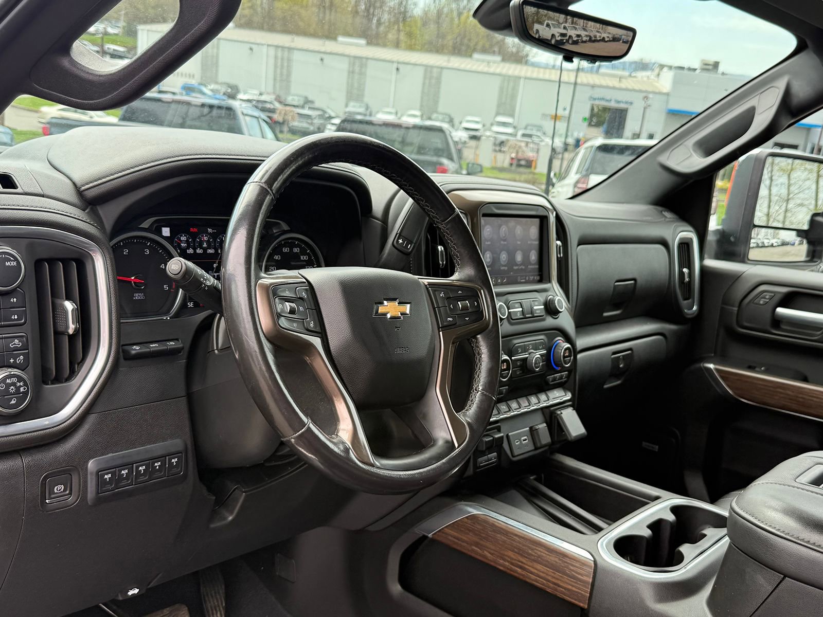 Used 2022 Chevrolet Silverado 2500 High Country w/ LPO, Hitch Package AWD/4WD image 13