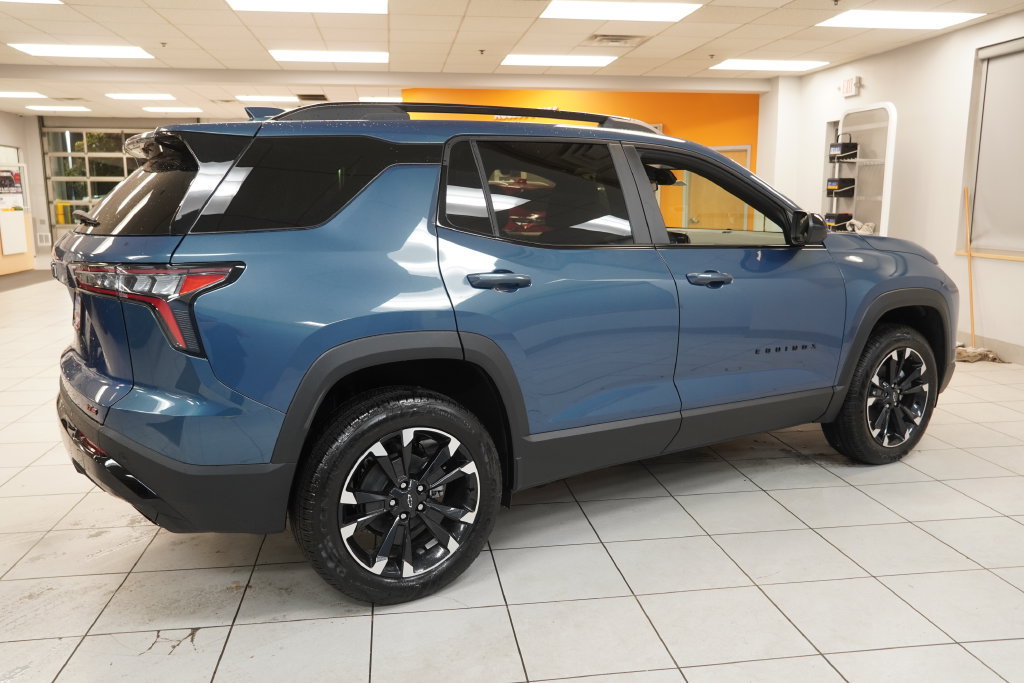 New 2027 Chevrolet Equinox RS w/ Convenience Package III AWD/4WD image 17