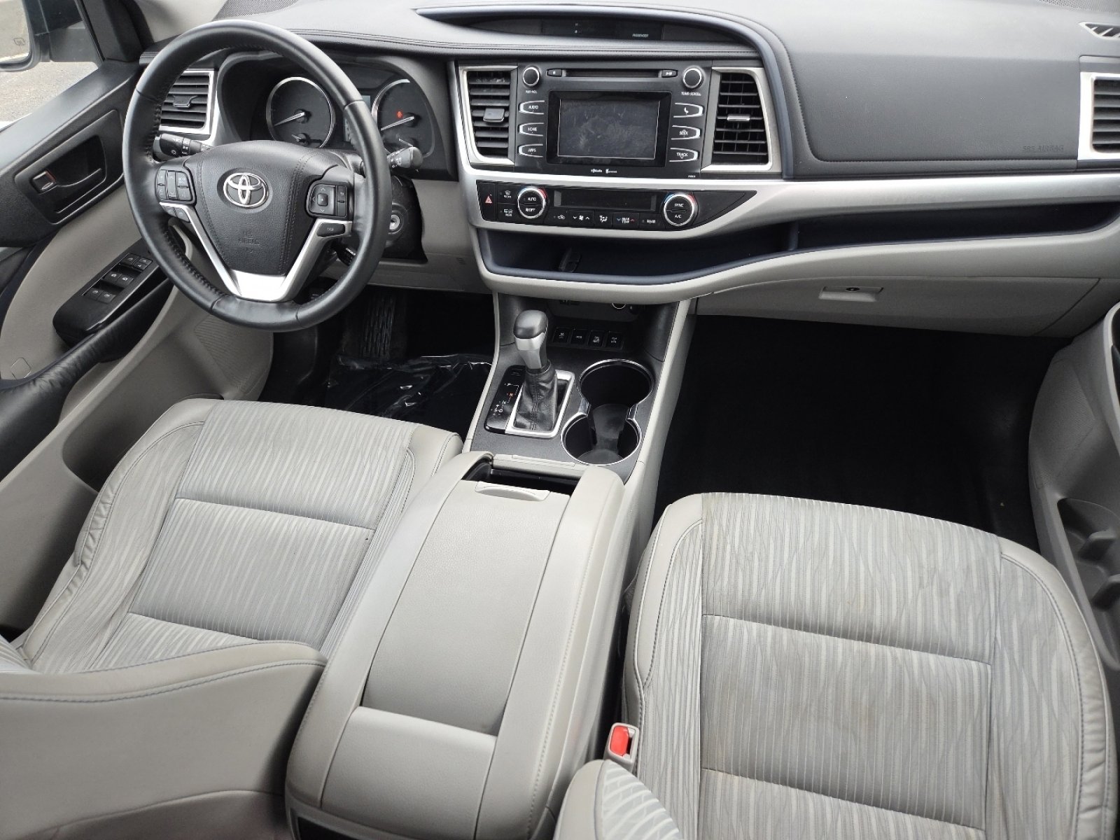 Used 2015 Toyota Highlander Plus image 22