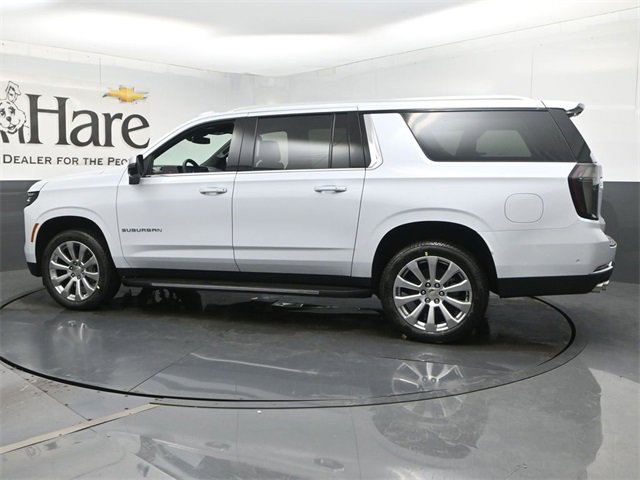 New 2026 Chevrolet Suburban Premier image 32
