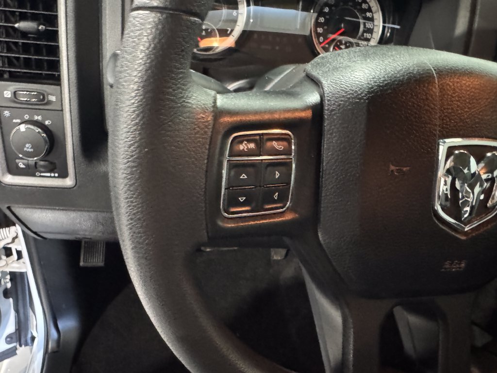 Used 2018 RAM 1500 Express w/ Express Value Package AWD/4WD image 5