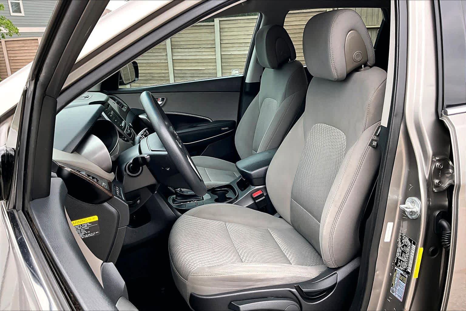 Used 2017 Hyundai Santa Fe Sport FWD image 8