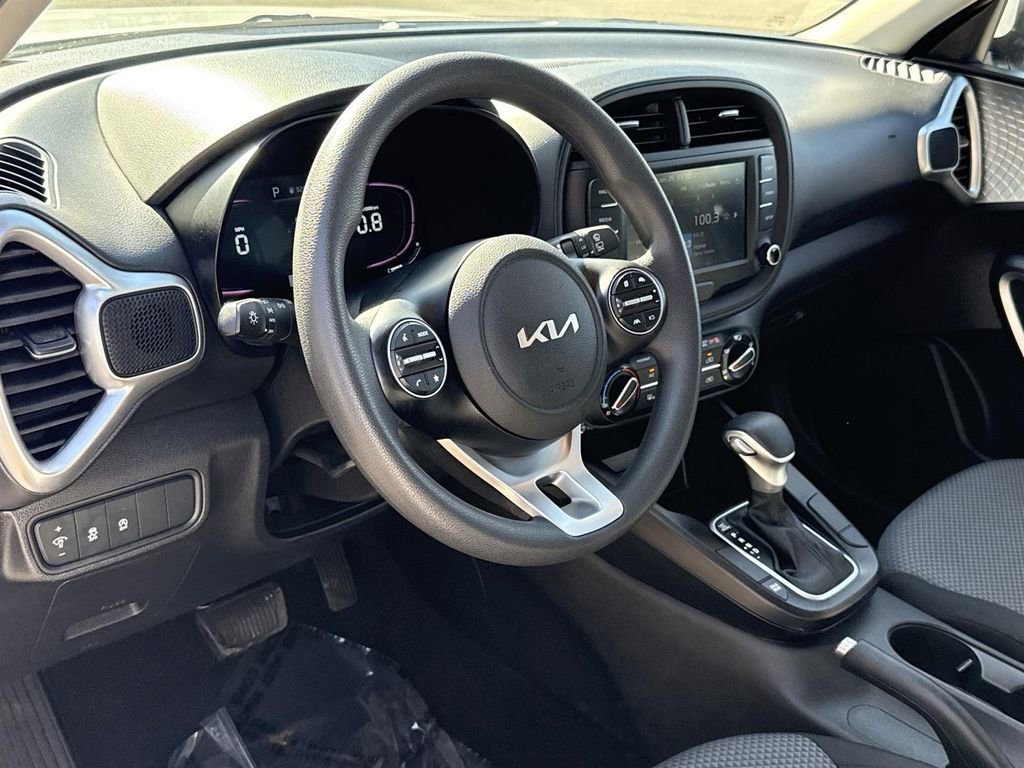 Used 2024 Kia Soul LX w/ Option Group 015 image 9