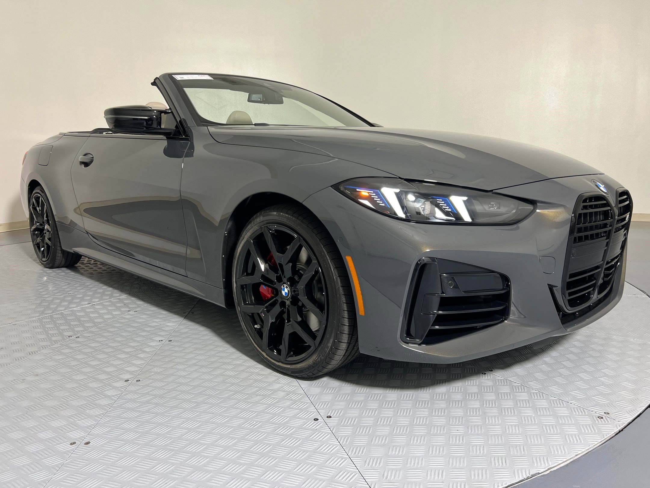 New 2026 BMW 440i xDrive Convertible image 7