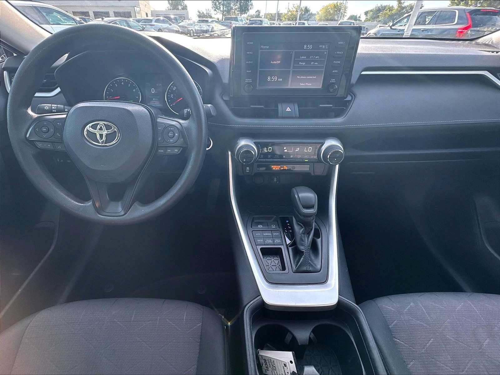 Used 2019 Toyota RAV4 XLE AWD/4WD image 16