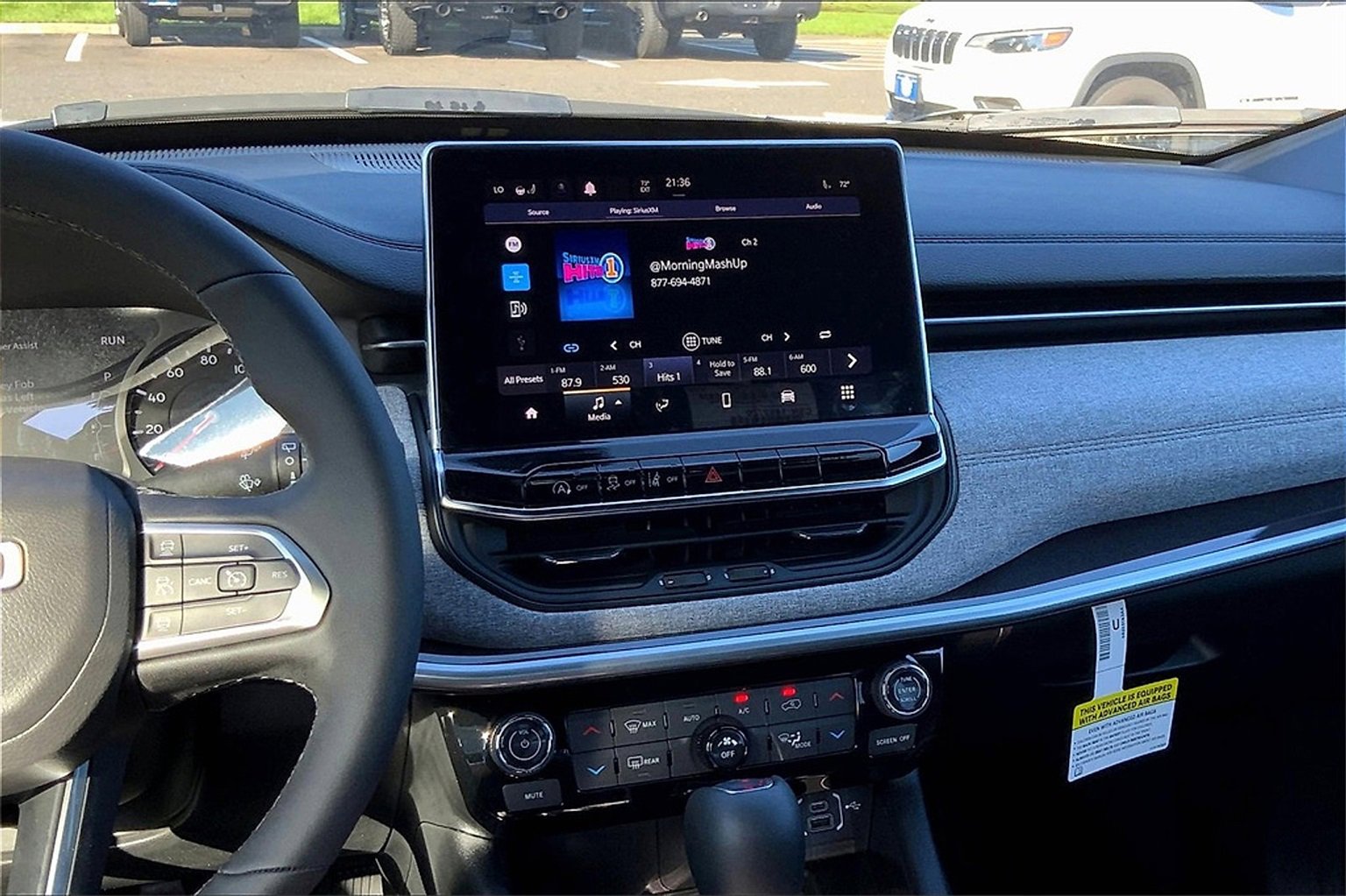 New 2023 Jeep Compass Latitude w/ Sun and Sound Group image 8