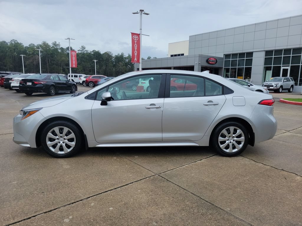 Certified 2026 Toyota Corolla LE FWD image 2
